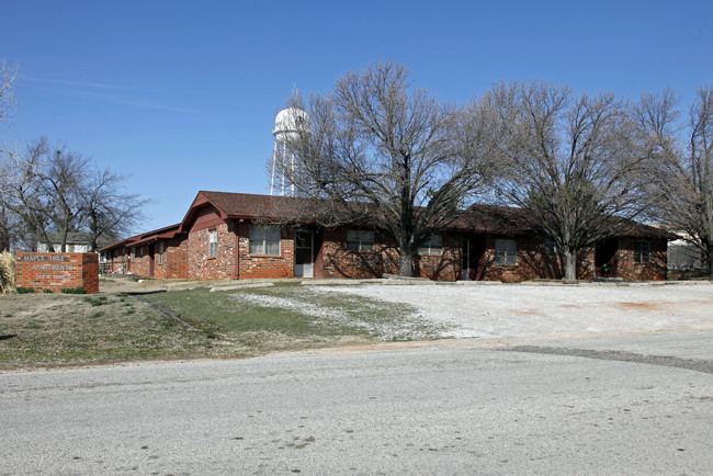 Maple Tree Apartments in Tecumseh, OK - Foto de edificio - Building Photo