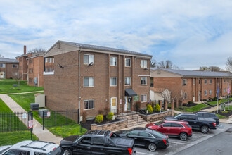 Duke Manor Apartments in Lancaster, PA - Building Photo - Building Photo