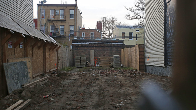 172 India St in Brooklyn, NY - Building Photo - Building Photo