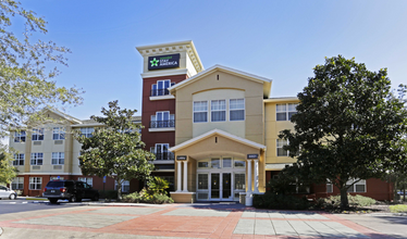 Furnished Studio-Jacksonville - Deerwood Park in Jacksonville, FL - Foto de edificio - Building Photo