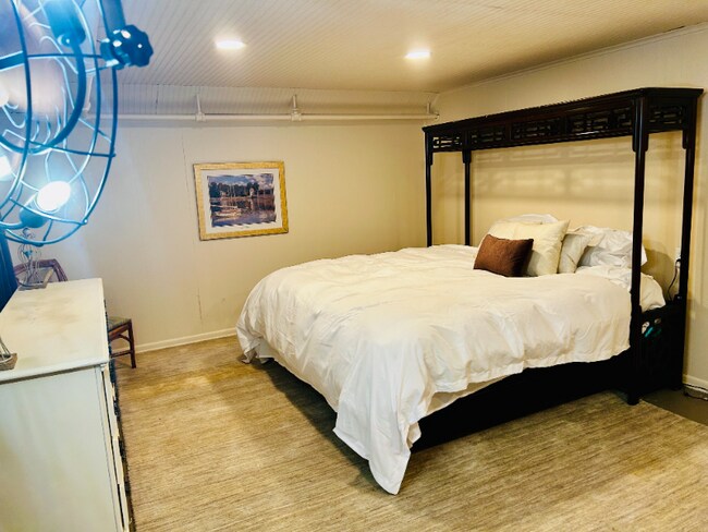 10166 Glebe Rd in Orange, VA - Foto de edificio - Building Photo