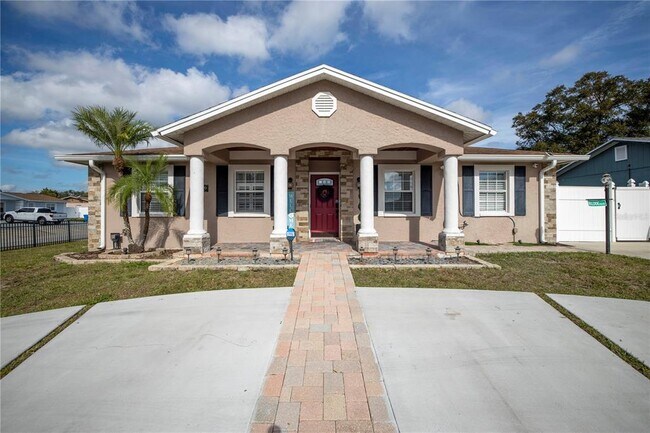 property at 6019 W North St