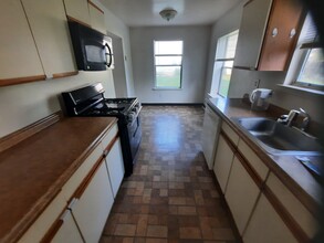 7 Wyndmoor Dr in East Windsor, NJ - Building Photo - Building Photo