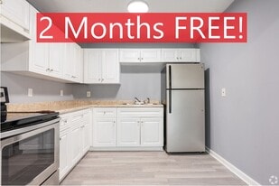 Perimeter 294 Apartments in Atlanta, GA - Building Photo