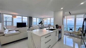 3505 S Ocean Dr, Unit 912 in Hollywood, FL - Building Photo