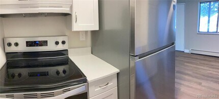 633 Oak St, Unit 4 in Lakewood, CO - Building Photo - Building Photo