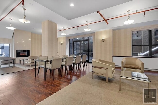 Spacious 3-Bedroom, 2-Bath Apartment on We in New York, NY - Building Photo - Building Photo