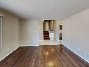 910 Elsie Dr in Melrose Park, IL - Building Photo - Building Photo