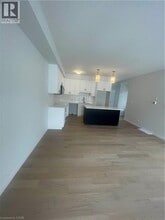 152 Queensbrook Cres in Cambridge, ON - Building Photo - Building Photo