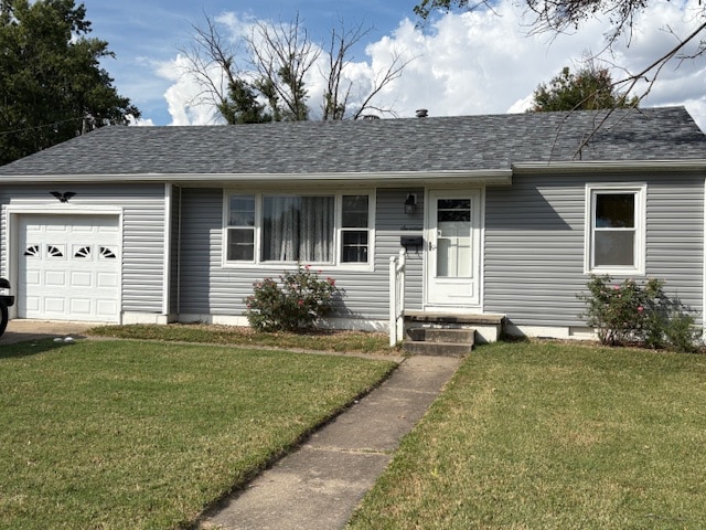17 Lakeside Pl in Mexico, MO - Building Photo