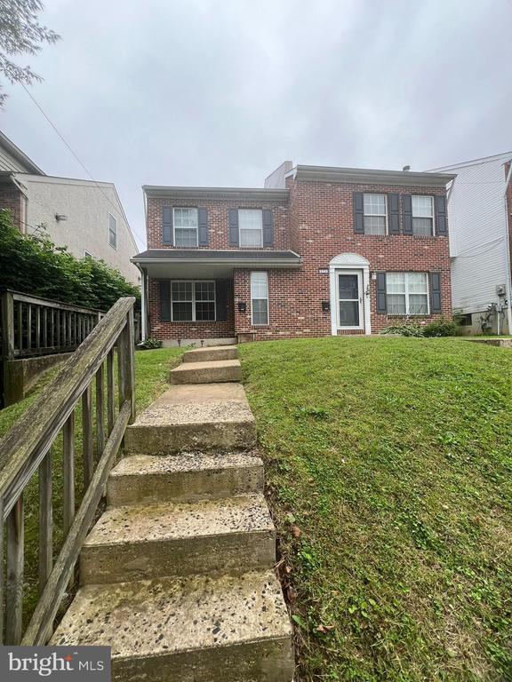 property at 321 W 3rd Ave