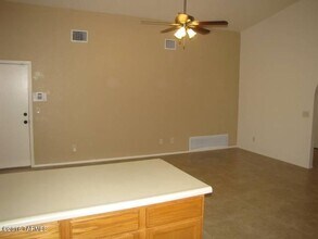 7960 S Carbury Way in Tucson, AZ - Building Photo - Building Photo