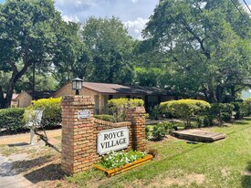 538 Royce St in Pensacola, FL - Building Photo