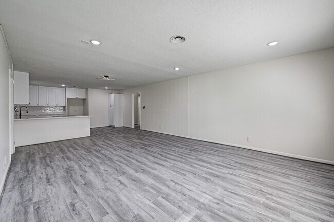 property at 6027 Ledbetter St