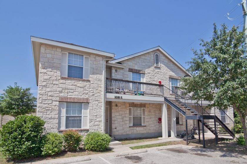 3201 El Salido Pkwy-Unit -E - 421 in Cedar Park, TX - Building Photo