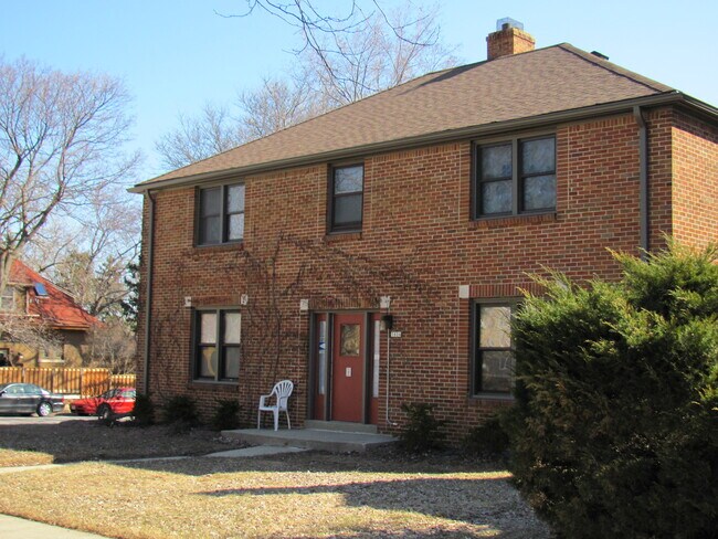 3804 N Humboldt Blvd, Unit 4