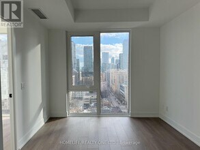 308 Jarvis St in Toronto, ON - Building Photo - Building Photo