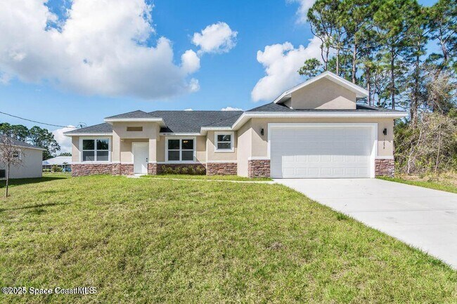 property at 1658 Hamilton Ave SW
