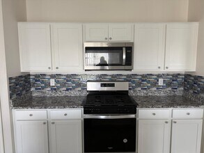 5542 W Moody Trl in Phoenix, AZ - Building Photo - Building Photo