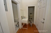 110 Warren St photo'