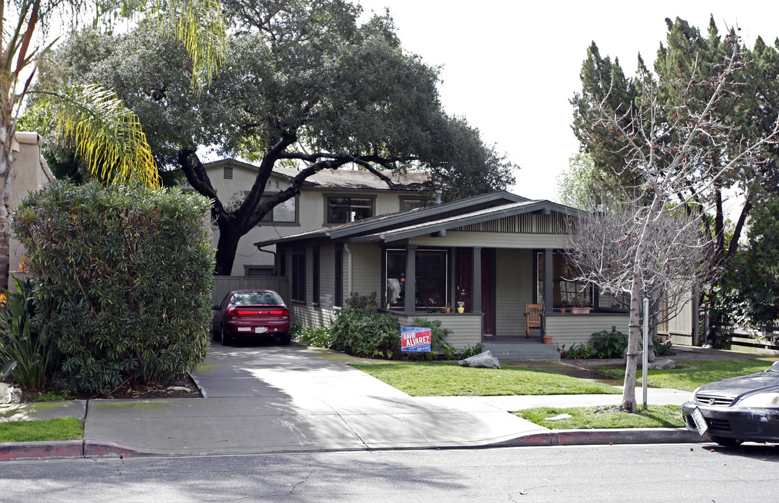 3129-3131 Hawthorn St in San Diego, CA - Building Photo