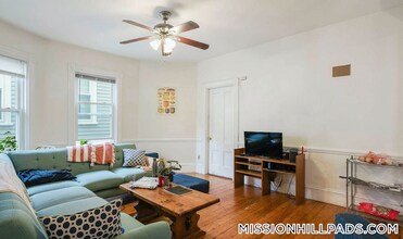 13 Sachem St in Boston, MA - Building Photo - Building Photo