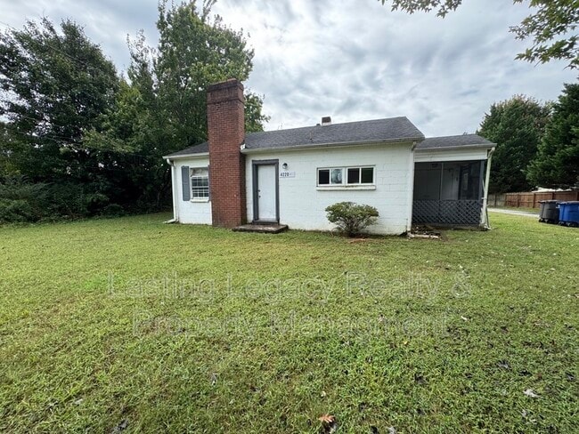 property at 4220 Glenn Hi Rd