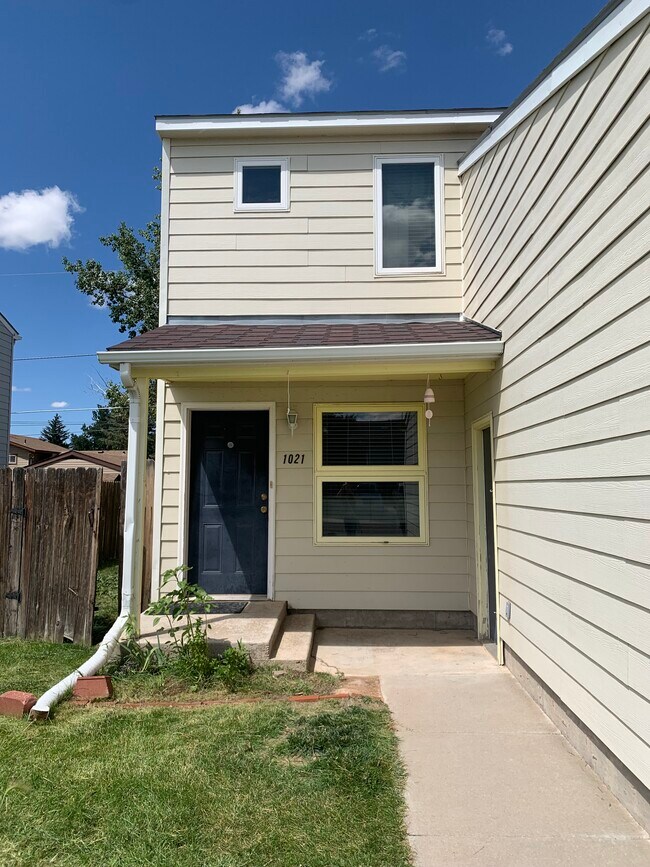 1021 Palmer Dr Rentals in Laramie, WY
