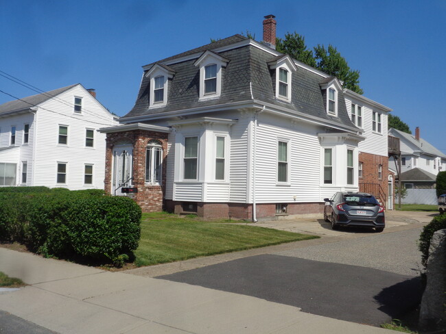 59 Winter St, Unit 2 in Arlington, MA - Building Photo - Building Photo