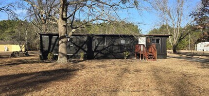 2623 W Black Creek Rd in Florence, SC - Building Photo - Building Photo