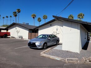 6713 E Cheery Lynn Rd in Scottsdale, AZ - Building Photo - Building Photo