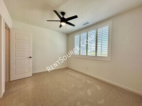 26916 Tanager Ln in Valencia, CA - Building Photo - Building Photo