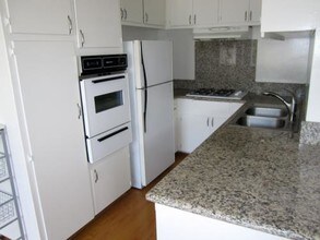 833 S Plymouth Blvd-Unit -9 in Los Angeles, CA - Building Photo - Building Photo