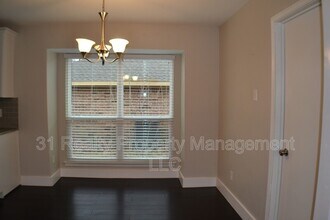 2311 Eastgate Dr in Carrollton, TX - Building Photo - Building Photo