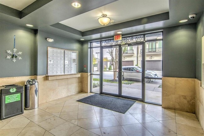1010 Rosine St in Houston, TX - Building Photo - Building Photo