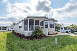 Southport Springs Golf & Country Club in Zephyrhills, FL - Building Photo - Building Photo