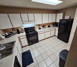6626 Diamond Pass in San Antonio, TX - Building Photo - Building Photo