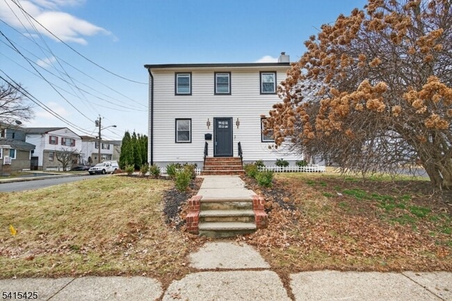 property at 21 Lombardy Pl