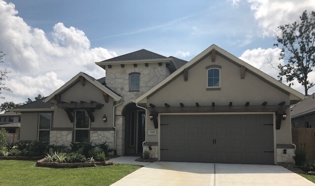 property at 3750 Pinebrook Hollow Ln