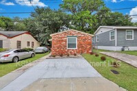 2010 Vermont Ave in Savannah, GA - Foto de edificio - Building Photo