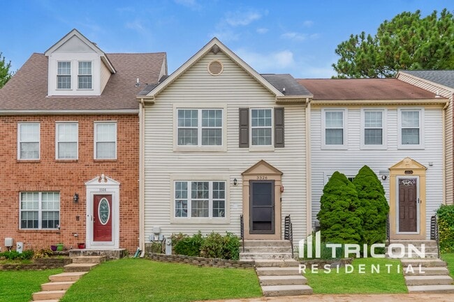 property at 3326 Midland Ct