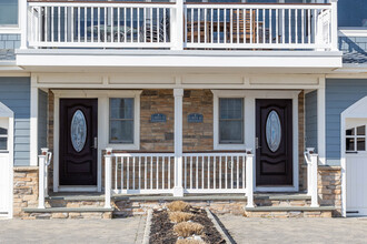 1401 N Ocean Ave in Seaside Park, NJ - Building Photo - Building Photo