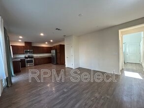 4424 Ibiza Island Way in Sacramento, CA - Building Photo - Building Photo