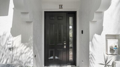 290 NE 5th Ave in Delray Beach, FL - Building Photo - Building Photo