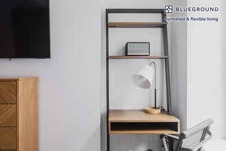 88 East End Ave in New York, NY - Foto de edificio - Building Photo