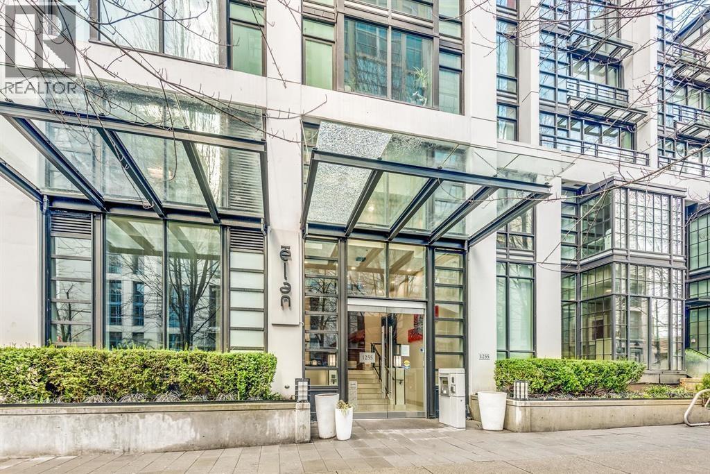 1255 Seymour St in Vancouver, BC - Building Photo