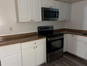 1358 W 69th St in Hialeah, FL - Building Photo - Building Photo