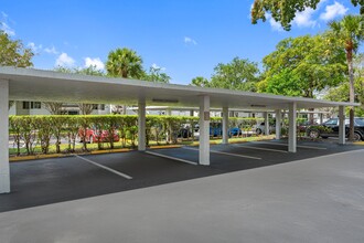 Lakepointe at Jacaranda in Plantation, FL - Building Photo - Building Photo