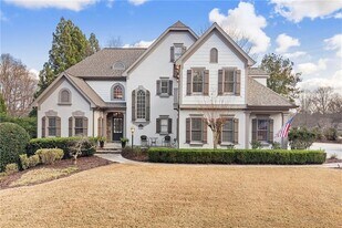 6005 Oakbury Ln in Suwanee, GA - Building Photo