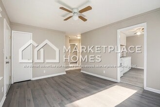 21412 Waltham Rd in Warren, MI - Building Photo - Building Photo